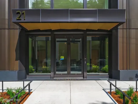 21 North May Street Chicago IL 60607