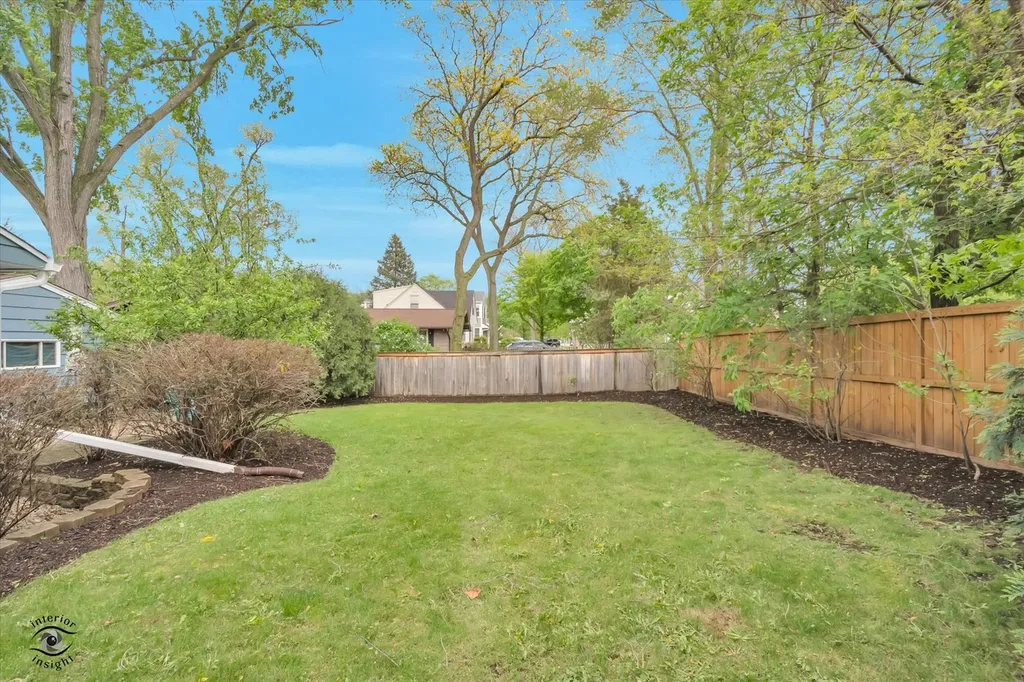591 South Charlotte Street Lombard IL 60148