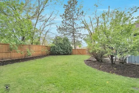 591 South Charlotte Street Lombard IL 60148