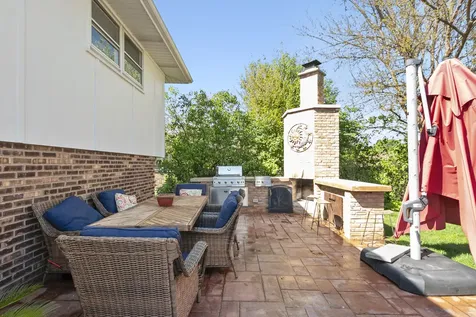 7437 Garden Lane Justice IL 60458