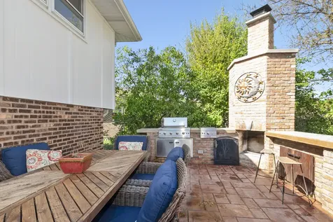 7437 Garden Lane Justice IL 60458