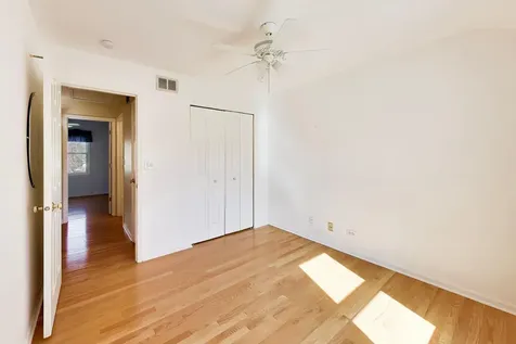 1422 Madison Road Buffalo Grove IL 60089
