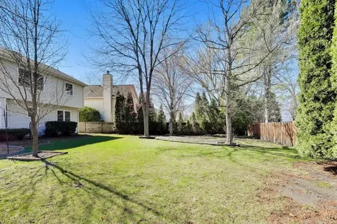 1422 Madison Road Buffalo Grove IL 60089