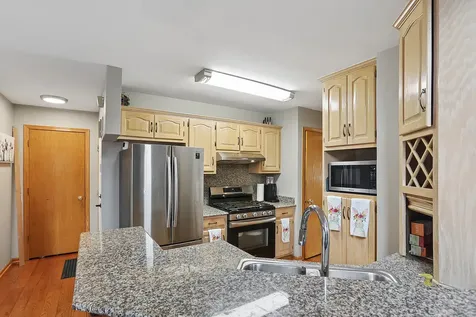 22070 Neptune Lane Richton Park IL 60471
