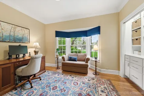 1005 Stonehedge Road St. Charles IL 60174