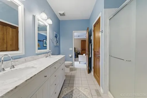 1005 Stonehedge Road St. Charles IL 60174