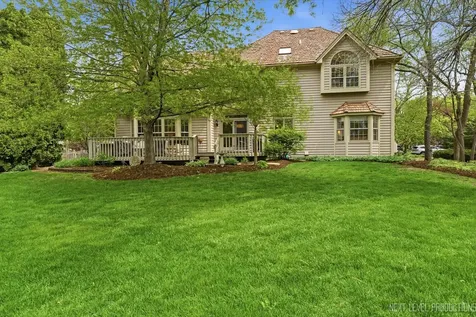 1005 Stonehedge Road St. Charles IL 60174