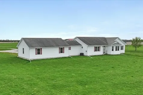 2136 North 34th Road Ottawa IL 61350