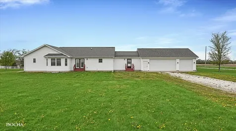 2136 North 34th Road Ottawa IL 61350
