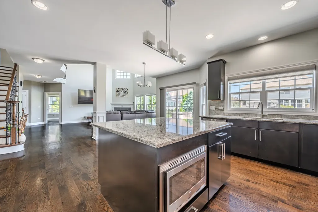 4544 Shumard Lane Naperville IL 60564