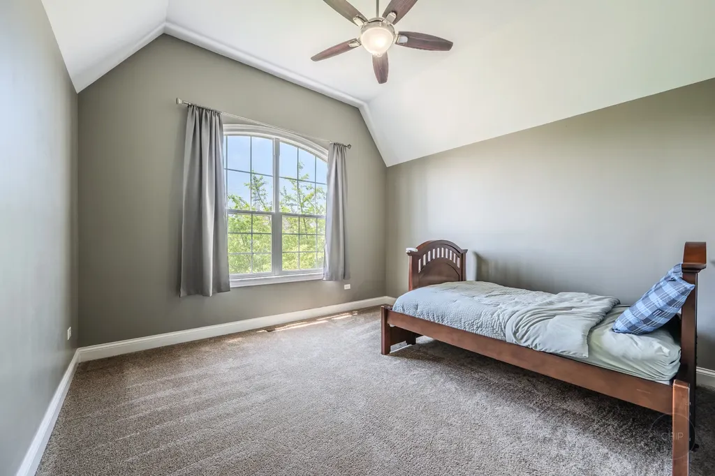 4544 Shumard Lane Naperville IL 60564