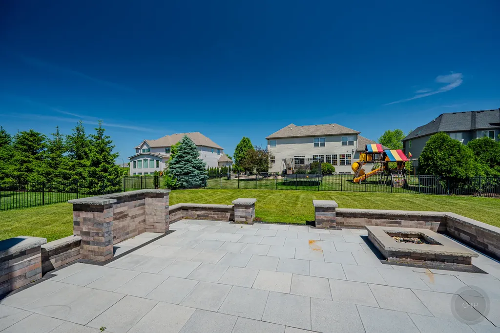 4544 Shumard Lane Naperville IL 60564