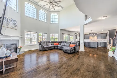 4544 Shumard Lane Naperville IL 60564