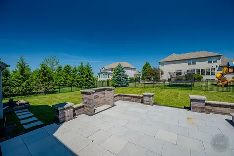 4544 Shumard Lane Naperville IL 60564