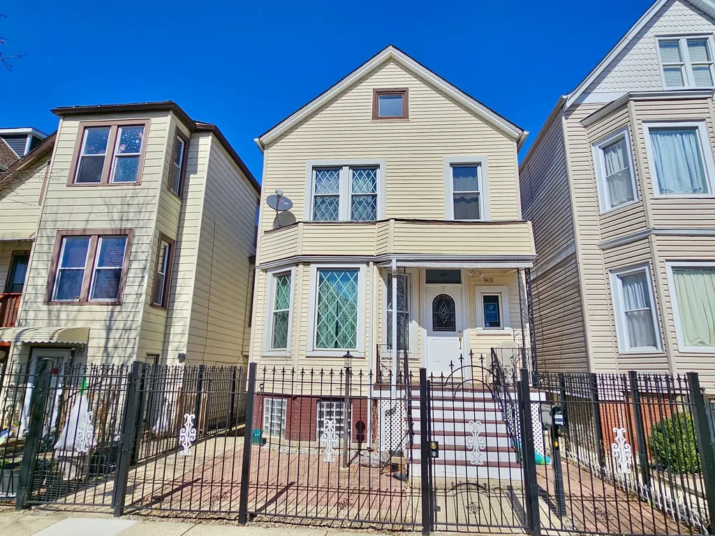 3412 West Mclean Avenue Chicago IL 60647
