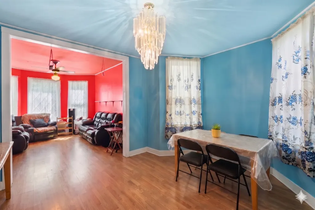 3412 West Mclean Avenue Chicago IL 60647