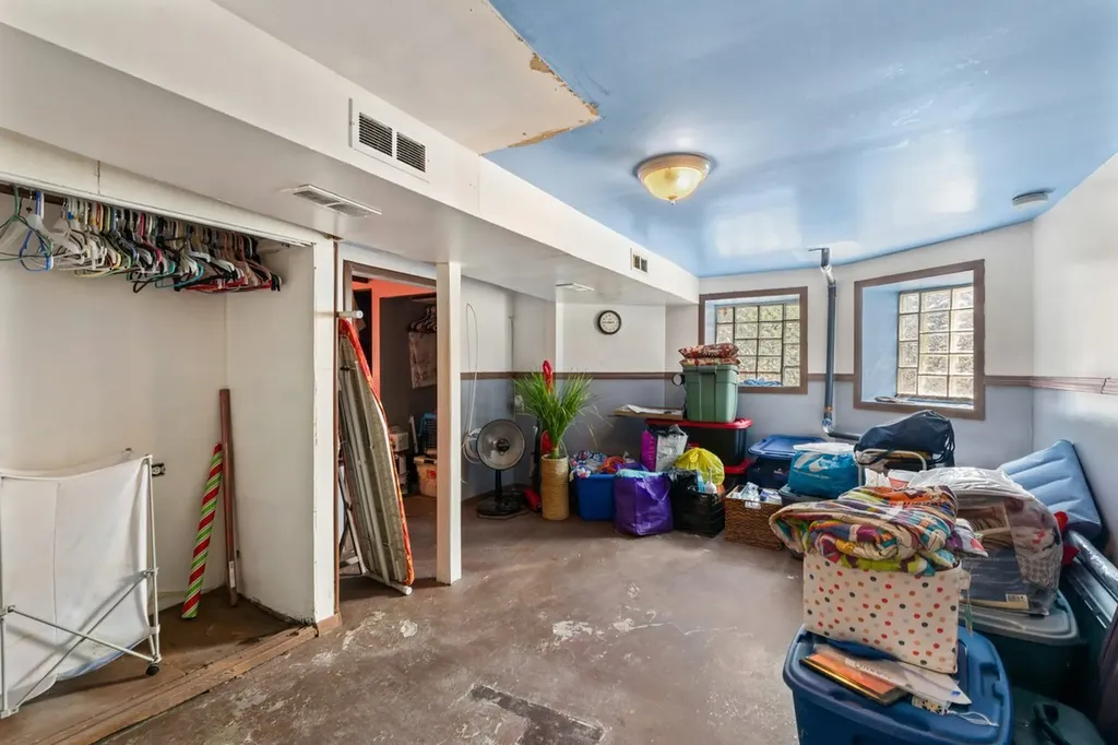 3412 West Mclean Avenue Chicago IL 60647