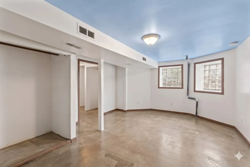 3412 West Mclean Avenue Chicago IL 60647