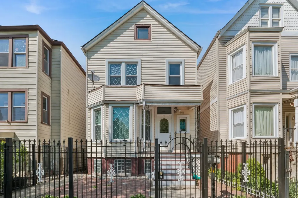3412 West Mclean Avenue Chicago IL 60647