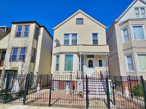 3412 West Mclean Avenue Chicago IL 60647