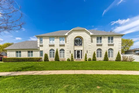 1801 North Dover Court Arlington Heights IL 60004