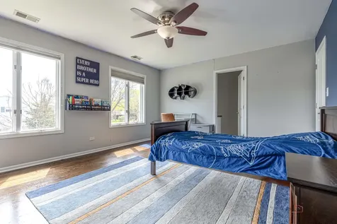 1801 North Dover Court Arlington Heights IL 60004