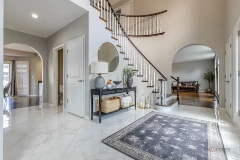 1801 North Dover Court Arlington Heights IL 60004