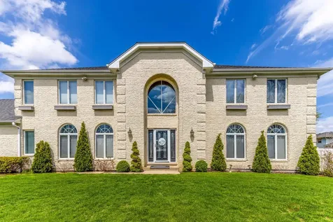 1801 North Dover Court Arlington Heights IL 60004