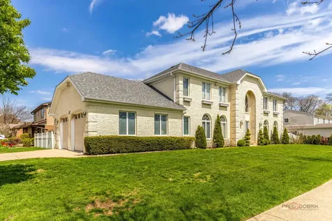 1801 North Dover Court Arlington Heights IL 60004