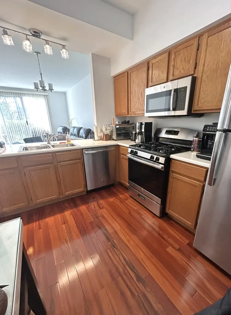 356 Fallbrook Court Schaumburg IL 60194