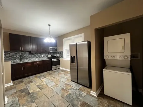735 North Hamlin Avenue Chicago IL 60624