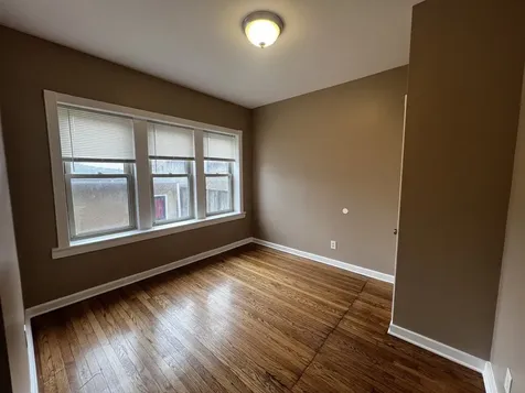735 North Hamlin Avenue Chicago IL 60624