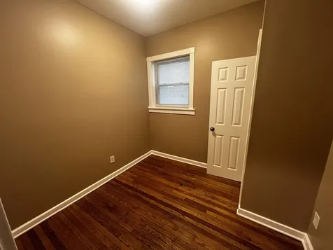 735 North Hamlin Avenue Chicago IL 60624