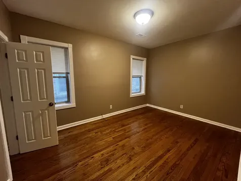 735 North Hamlin Avenue Chicago IL 60624