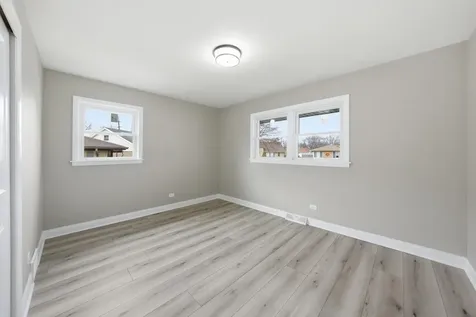4728 West 99th Place Oak Lawn IL 60453
