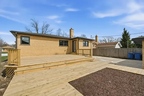 4728 West 99th Place Oak Lawn IL 60453