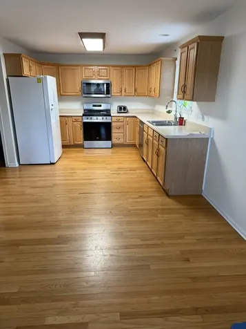 329 Garden Circle Yorkville IL 60560