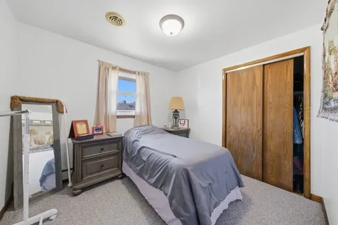 7824 West 74th Street Bridgeview IL 60455