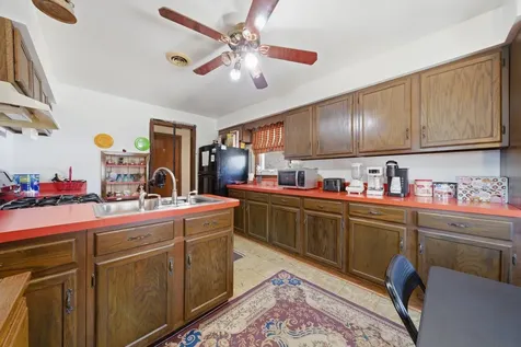 7824 West 74th Street Bridgeview IL 60455