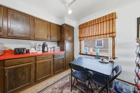 7824 West 74th Street Bridgeview IL 60455