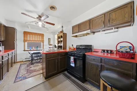 7824 West 74th Street Bridgeview IL 60455