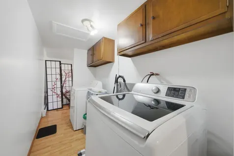 7824 West 74th Street Bridgeview IL 60455
