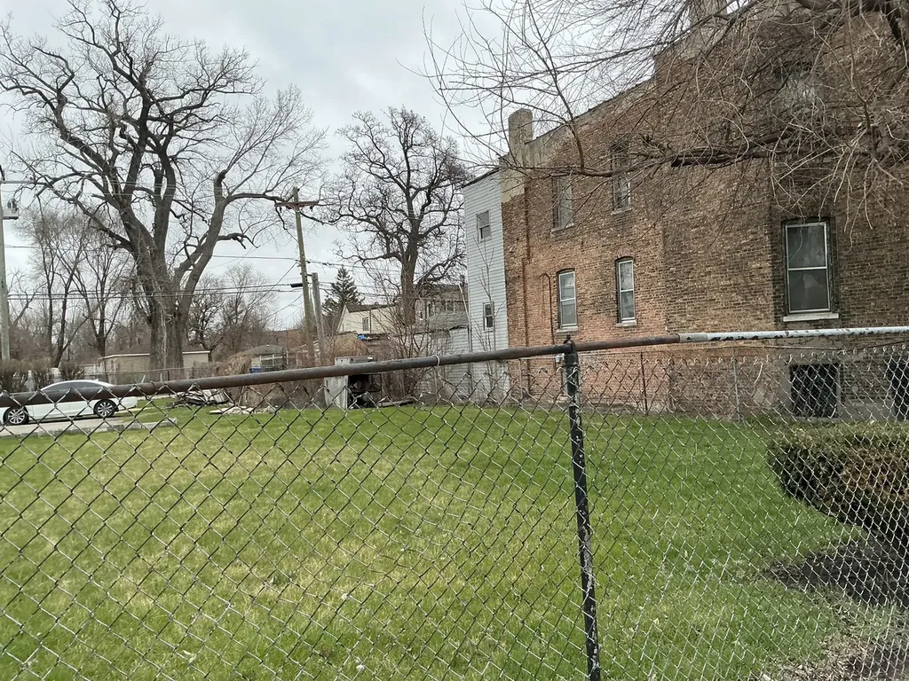 948 West Marquette Road Chicago IL 60621