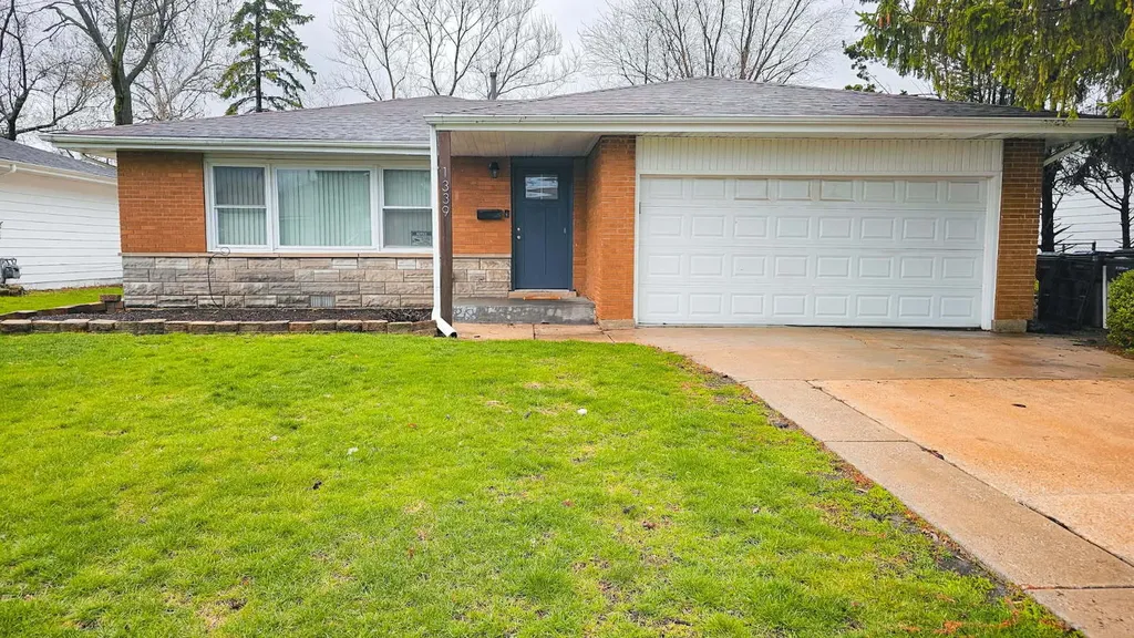 1339 Prince Drive South Holland IL 60473