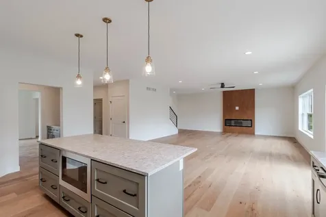 1304 Woodbine Road Bloomington IL 61704