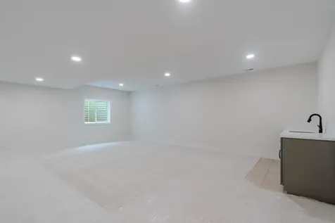 1304 Woodbine Road Bloomington IL 61704