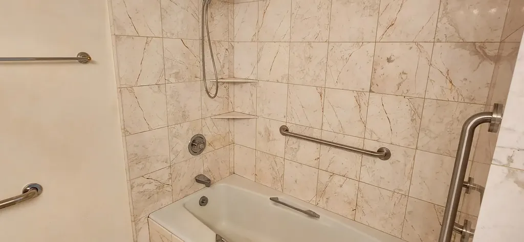 221 East Walton Place Chicago IL 60611