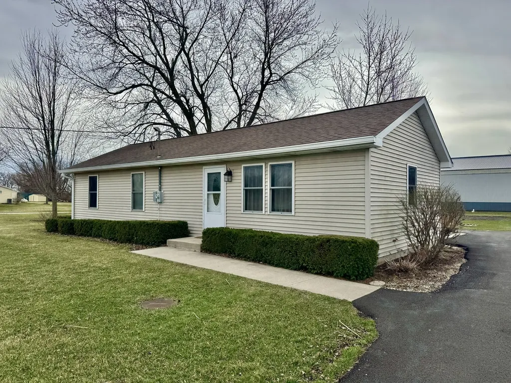 50W353 Old State Road Maple Park IL 60151