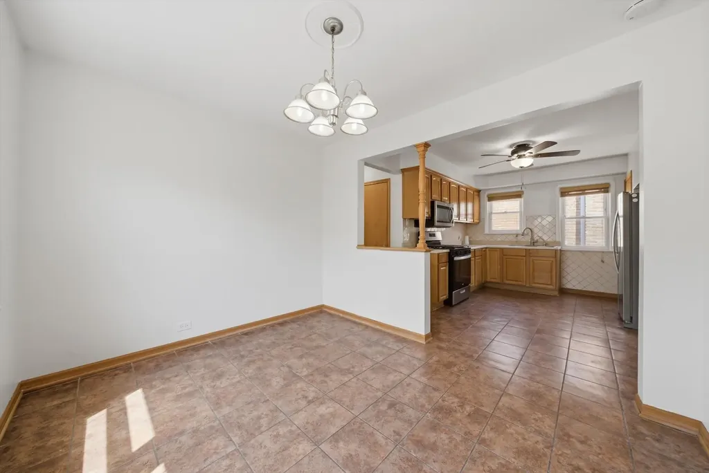 5134 South Laporte Avenue Chicago IL 60638