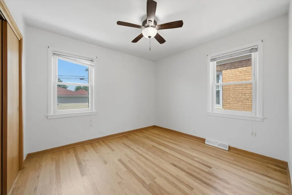 5134 South Laporte Avenue Chicago IL 60638